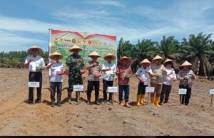 Kapolsek Rambutan Pimpin Tanam Jagung Kuartal lV