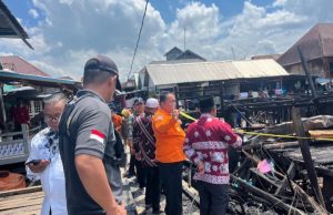 Peduli Korban Kebakaran, Camat B,A ll Galang Dana Sukarela