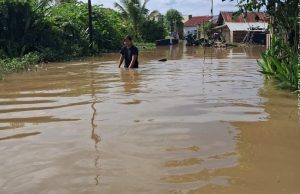 Akibat Hujan Deras, Sejumlah Pemukiman di Sukajadi Timur Terendam