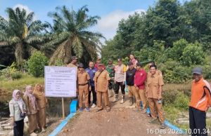 Tertangkap Layar, Sebuah Papan Informasi Bangunan Tanpa Anggaran