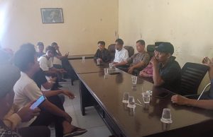 Ratusan Warga Geruduk Kantor Desa, Tuntut Pemilihan BPD Langsung!