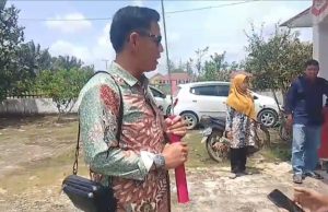 Kantor Disdikbud Kecamatan Air Salek Dipenuhi Kendaraan di Hari Libur