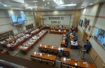 AKBP Samian,Hadiri Rapat Dengar Pendapat( RDP ) Bersama Komisi III DPR-RI Bahas Kasus NS Bocah yang Meninggal Dianiaya Ibu Tirinya