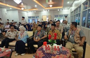 Camat Karawang Timur Hadiri Buka Puasa Bersama dan Penyaluran Bantuan Sosial di Lapas Kelas IIA Karawang