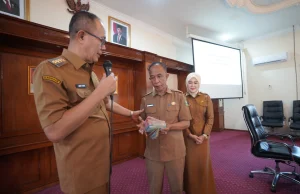 Dukung Program 12 Pas Walikota Sukabumi Serahkan Dana Filantropi