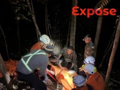 Prajurit Yonif TP 833/BD Ikut Tembusi Medan Ekstrem Evakuasi 8 Korban Helikopter PK-CFX di Bukit Puntak, Sekadau