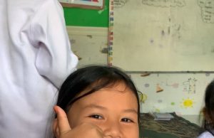 Menu Chicken Burger SPPG Baros Jayamekar 2 Sukses Menarik Selera Anak-Anak