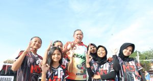 Wali Kota Bekasi Buka Kejurkot U-15 Voli Pasir, Dorong Lahirnya Atlet Muda Berprestasi