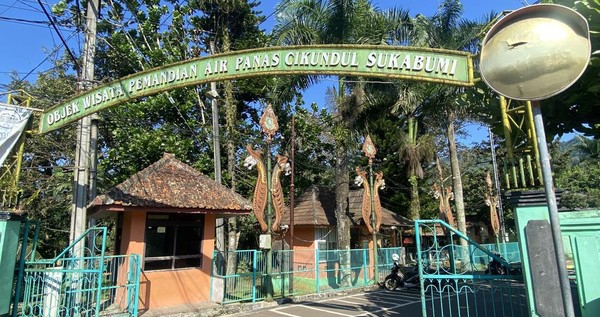 pemandian-air-panas-cikundul-sukabumi-2_170