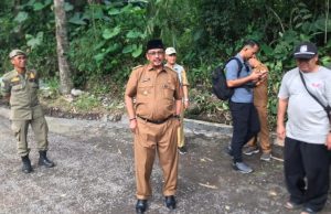 Bupati Sukabumi Tinjau Langsung Proses Perbaikan Ruas Jalan Kopeng- Cipetir yang Dikerjakan Oleh CV.Muhazzab Fauzi Mandiri