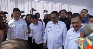 Menteri Imigrasi dan Pemasyarakatan Hadiri Baksos Bedah Rumah Oleh Lapas Kelas IIA Warungkiara