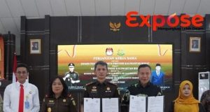 Perkuat Demokrasi Dan Pengawalan Hukum Pemilu KPU Kalbar Dan Kejaksaan Tanda Tagani Perjanjian Kerja Sama