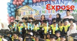 Pelepasan dan Pentas Seni Siswa-Siswi PAUD KB Hidayatut Thulab Tahun Pelajaran 2025/2026 Berlangsung Meriah dan Penuh Haru