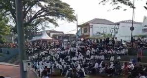 Dukung Program Makan Bergizi Gratis( MBG),Ribuan Massa Dari Aliansi Gelar Aksi di Lapang Merdeka Sukabumi