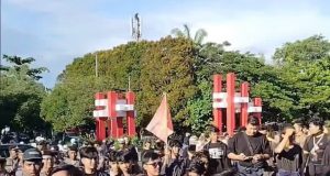 Demo di Tugu Digulis, Mahasiswa dan Masyarakat Aliansi Reformasi Kalimantan Barat Suarakan 15 Tuntutan Rakyat