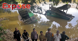 “Tindak Tegas PETI, Aparat Musnahkan Dua Kapal Ponton Tambang Emas di Ketapang”