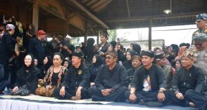 Kasepuhan Sinar Resmi di Sukabumi Peringati Seren Tahun Ke-447 “Jaga Tradisi Sarat Nilai-nilai Luhur”