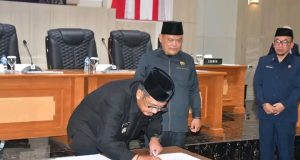Bupati Hadiri Rapat Paripurna Bersama DPRD Sukabumi,Agenda Laporan APBD Tahun Anggaran 2025 Siap Menjadi Perda Setelah Hasil Evaluasi Pemprov Jabar