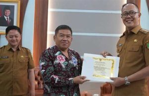 Lepas 24 ASN Pemkot Sukabumi Berikan Penghargaan Bentuk Apresiasi Atas Dedikasi Dalam Melayani Masyarakat