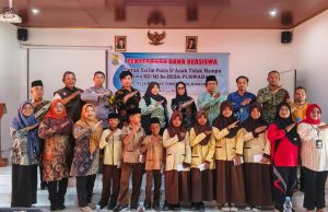 Peduli Pendidikan, Desa Purwadana Gelontorkan Rp75 Juta untuk Beasiswa 250 Siswa
