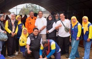DPPKB Sukabumi Salurkan Donasi dan Pelayanan KB Kepada Masyarakat Korban Bencana Kebakaran