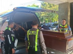 DVI Polda Jatim Serahkan Jenazah Kelima Korban KM Mutiara Sentosa II