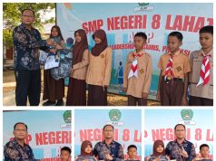 144 Siswa SMP Negeri 8 Lahat Terima Bantuan Seragam Sekolah Gratis