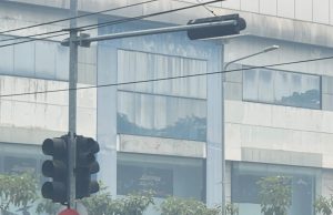 Peduli Kesehatan di Tengah Kabut Asap, DPC BPM Pontianak Selatan Bagikan Masker kepada Pengguna Jalan