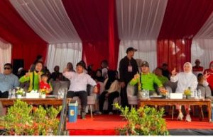 Bupati dan Wabup Saksikan Pawai HUT RI ke-81 Lahat