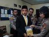 Status Penahanan Naik, Politisi Golkar Sintang Pasrah Digelandang ke Rutan Usai OTT Emas Ilegal