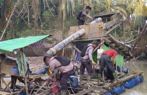 Gerak Cepat Polsek Meliau: Sikat Penambang Emas Ilegal di Sungai Boyan, Satu Set Alat PETI Disita Aparat