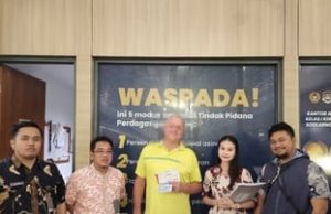 Kantor Imigrasi Kelas I Non TPI Sukabumi Deportasi Pria Berkebangsaan Amerika Serikat