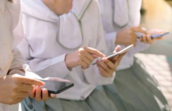 Batasi Penggunaan Gadget di Sekolah Kementrian Agama Terbitkan Surat Edaran Sekretaris Jenderal Nomor 19 Tahun 2026