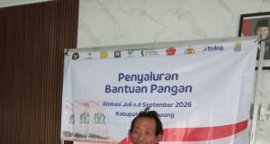 Buruh Harian Lepas Palumbonsari Bersyukur Terima Bantuan Pangan Beras
