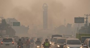Langit Pontianak Memerah Gelap, Kabut Asap Pekat Makin Mengancam Keselamatan Warga