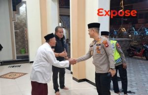 Subuh Keliling di Pontianak Utara, Wakapolresta Ajak Warga Jaga Kamtibmas dan Ingatkan Layanan 110